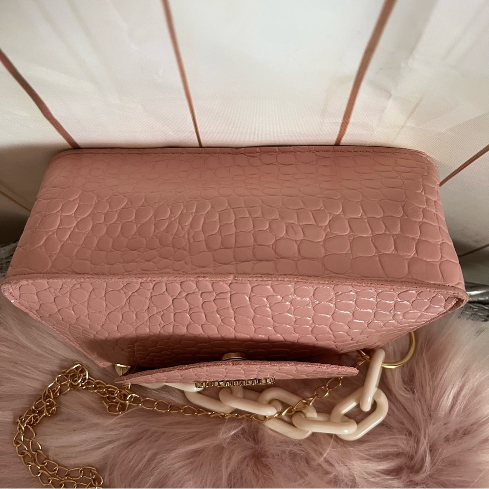 Pink Croc-Embossed Chain Bag - Picture 3 of 8